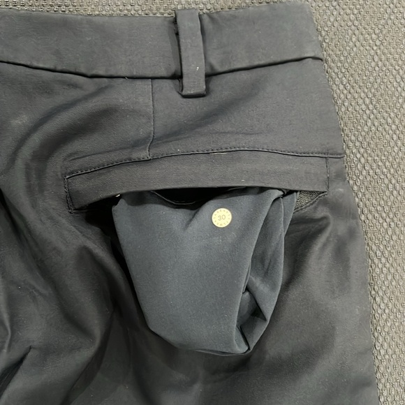 Lululemon commission pant in navy - Picture 4 of 6